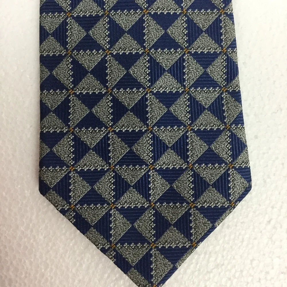 NWOT Countess Mara Tie Hand Tailored Silk